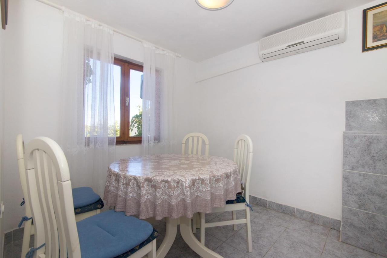 Apartments Jaksa Vis Exterior foto